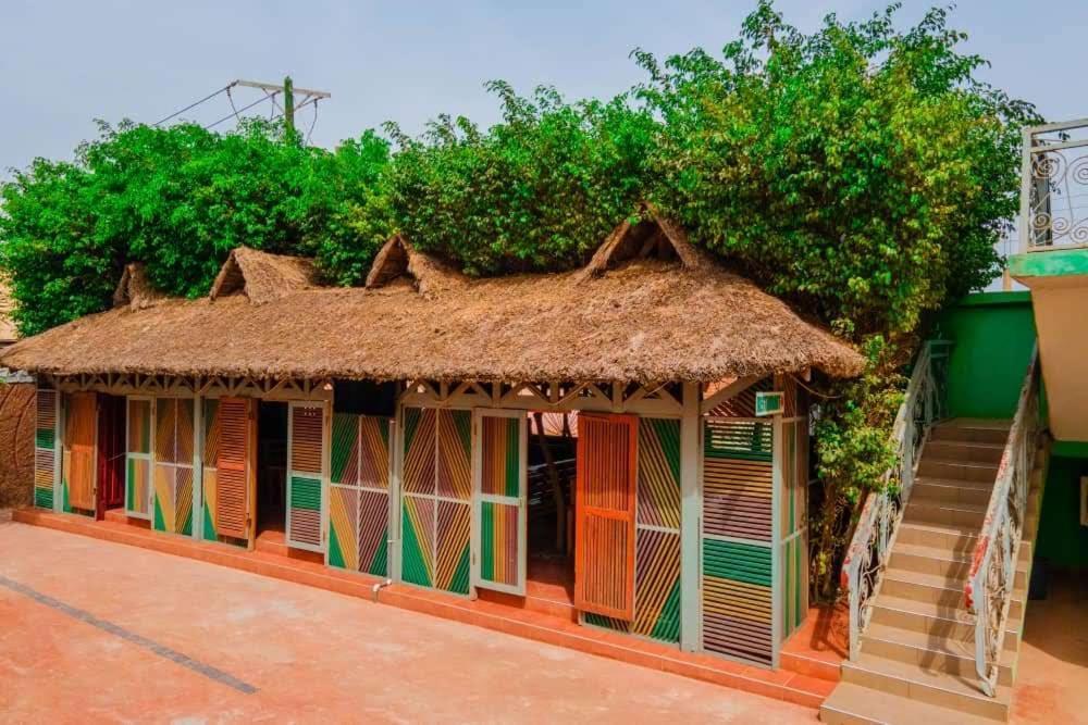 Dc Ambassadors Hotel Dawhwenya Экстерьер фото