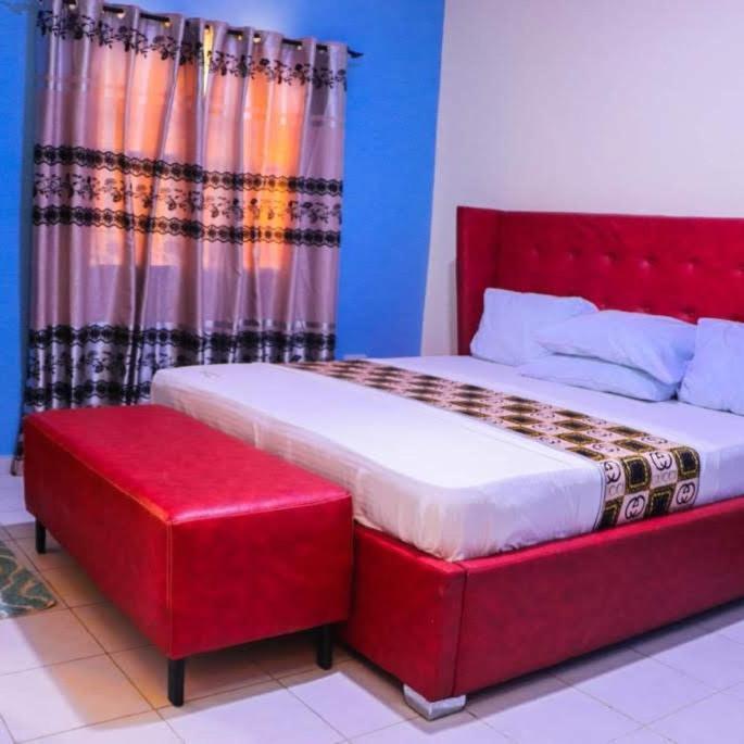 Dc Ambassadors Hotel Dawhwenya Экстерьер фото