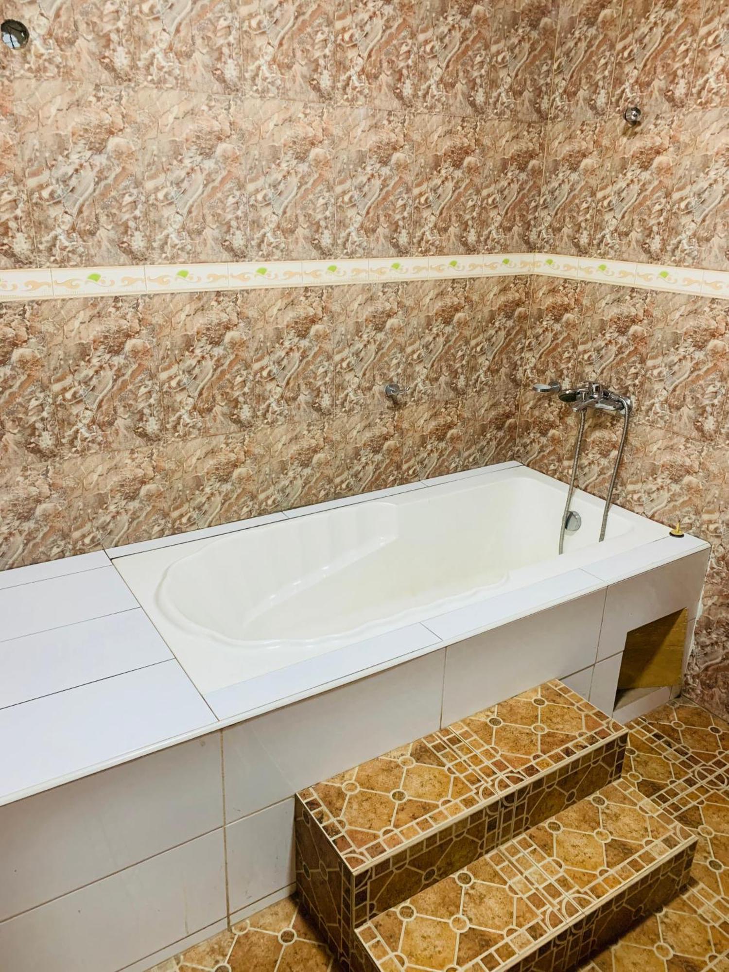 Dc Ambassadors Hotel Dawhwenya Экстерьер фото